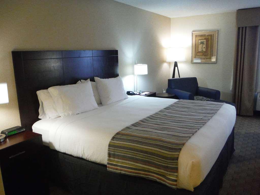 Spark By Hilton Spring Lake Fayetteville Номер фото